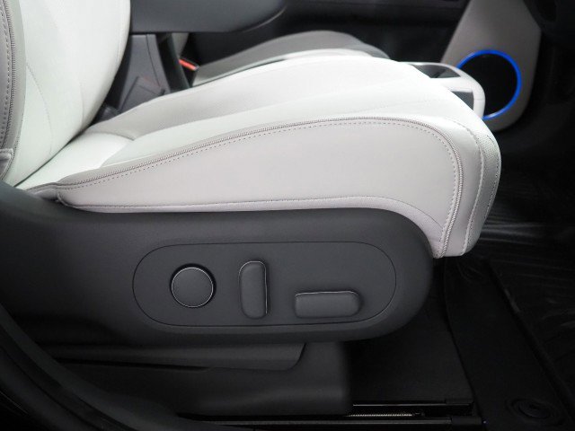 Used 2023 Hyundai Ioniq 5 Limited image 71
