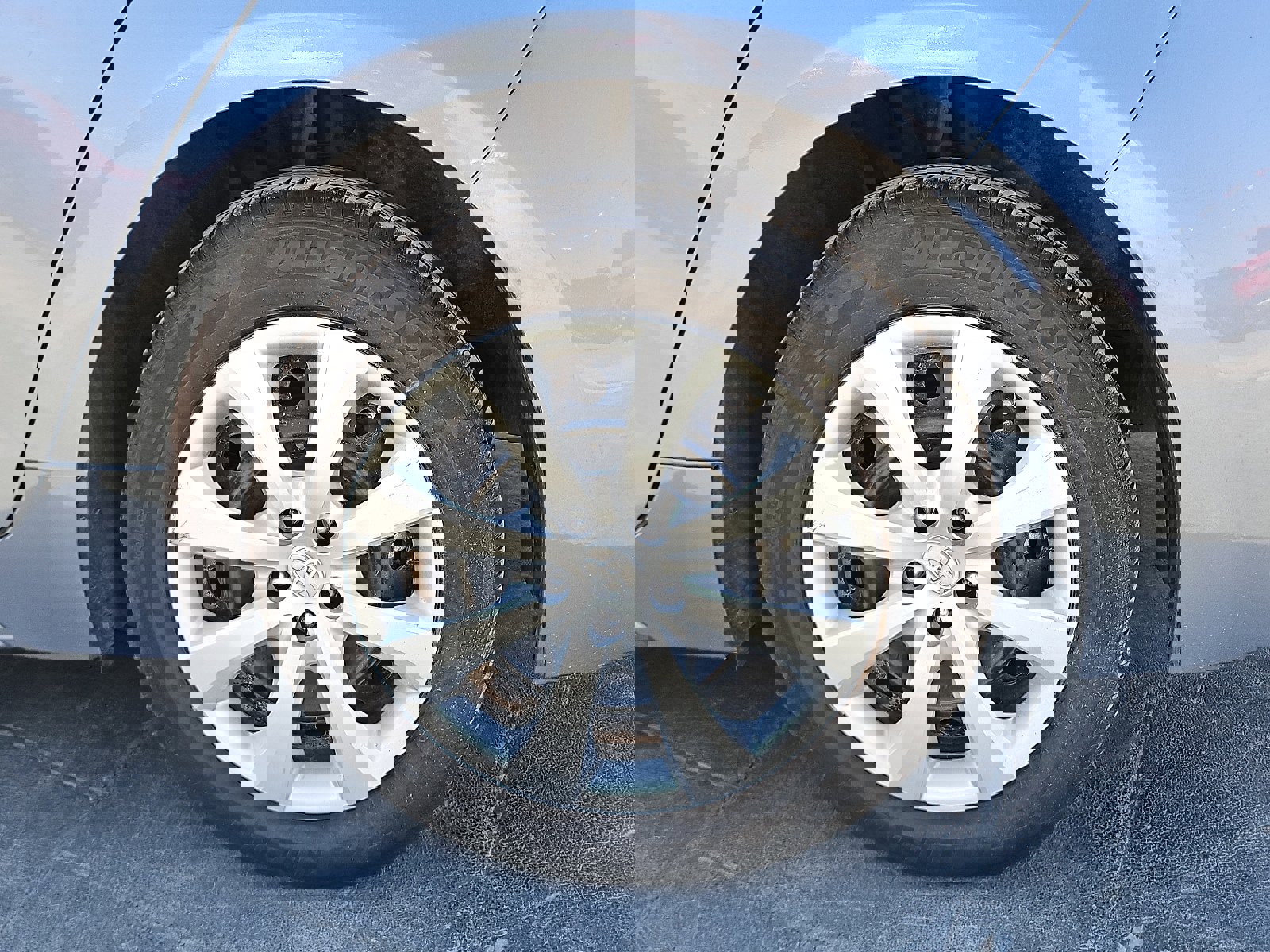 Used 2023 Toyota Corolla LE image 5