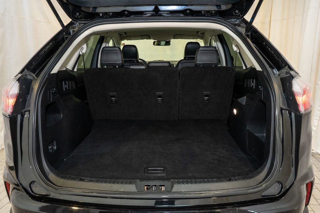 Used 2024 Ford Edge SEL image 5