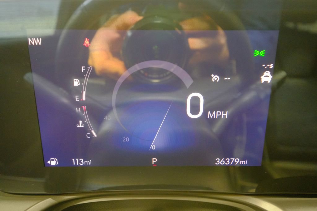 Used 2024 Buick Encore GX Sport Touring image 36