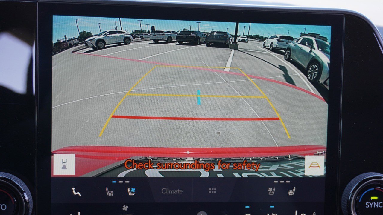 Used 2024 Lexus NX 250 FWD w/ Towing Package (2000 Lbs) image 17