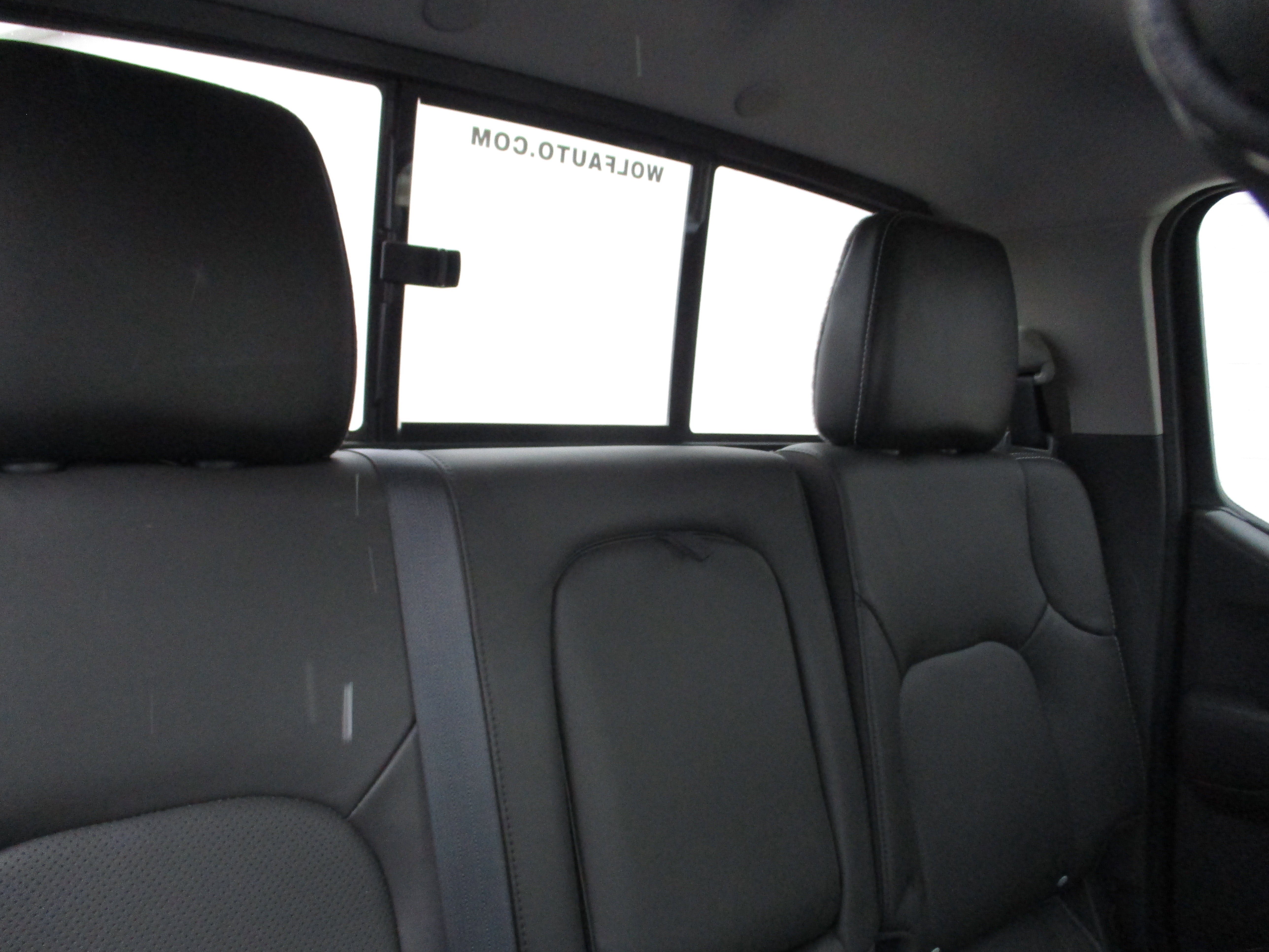 Used 2020 Nissan Frontier PRO-4X AWD/4WD image 25