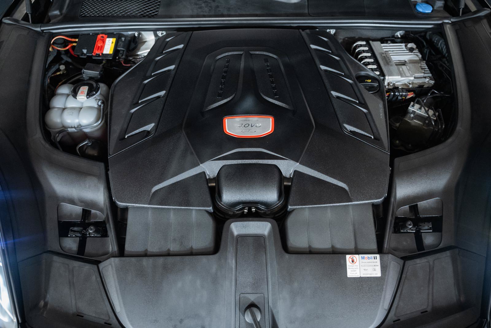 Used 2021 Porsche Cayenne GTS AWD/4WD image 22