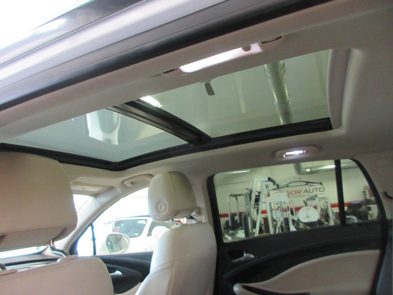 Used 2017 Buick Envision Essence AWD/4WD image 25