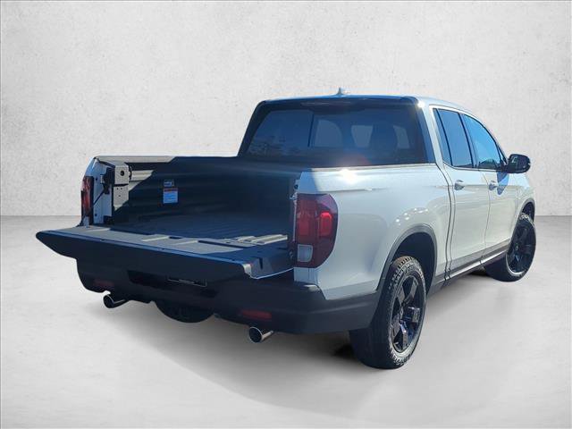 New 2026 Honda Ridgeline Black Edition image 2