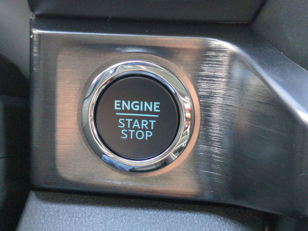 New 2026 Ford F350 Lariat w/ Black Appearance Package image 33