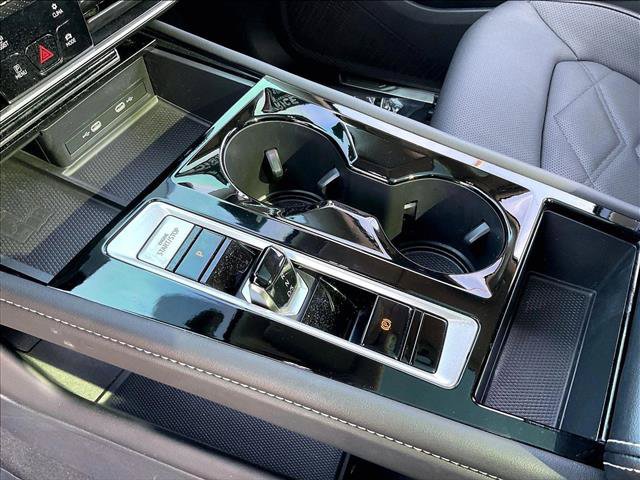 Used 2024 Volkswagen Atlas SE w/ Panoramic Sunroof Package FWD image 15