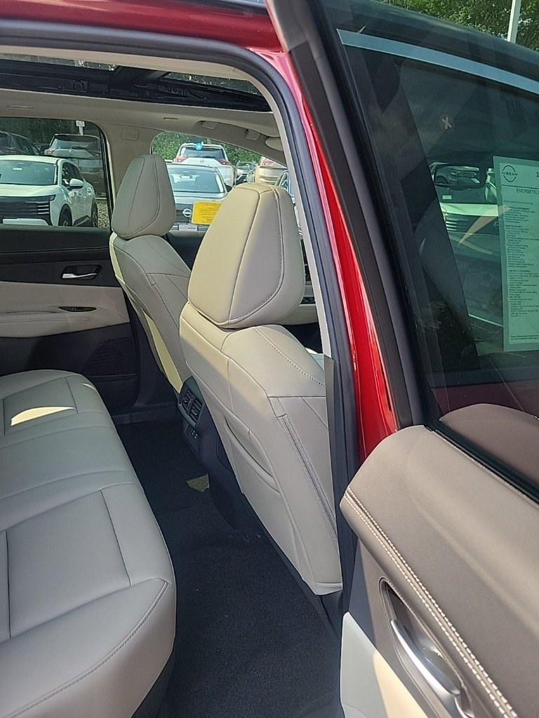 Used 2025 Nissan Murano SL w/ Cargo Package image 33