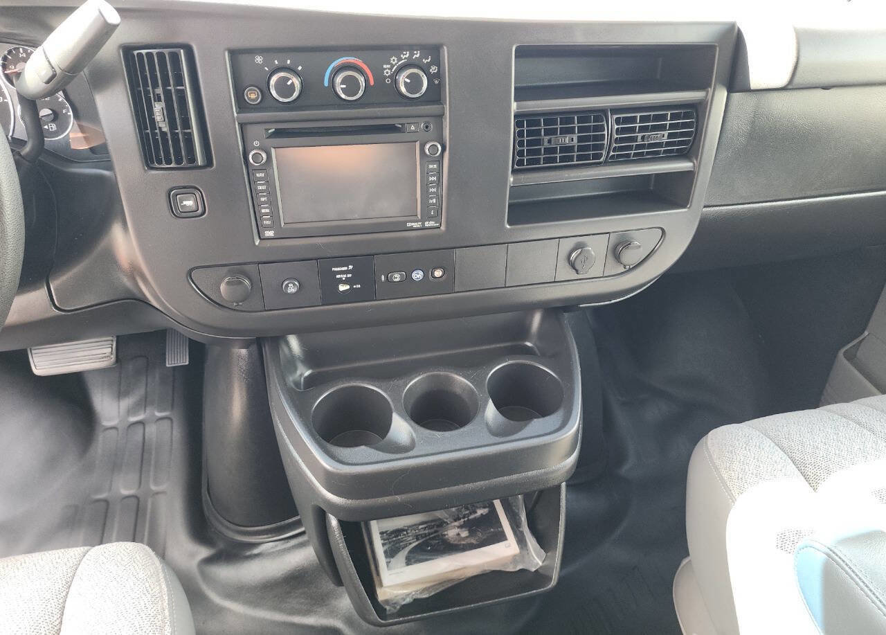 Used 2014 Chevrolet Express 3500 LS image 18