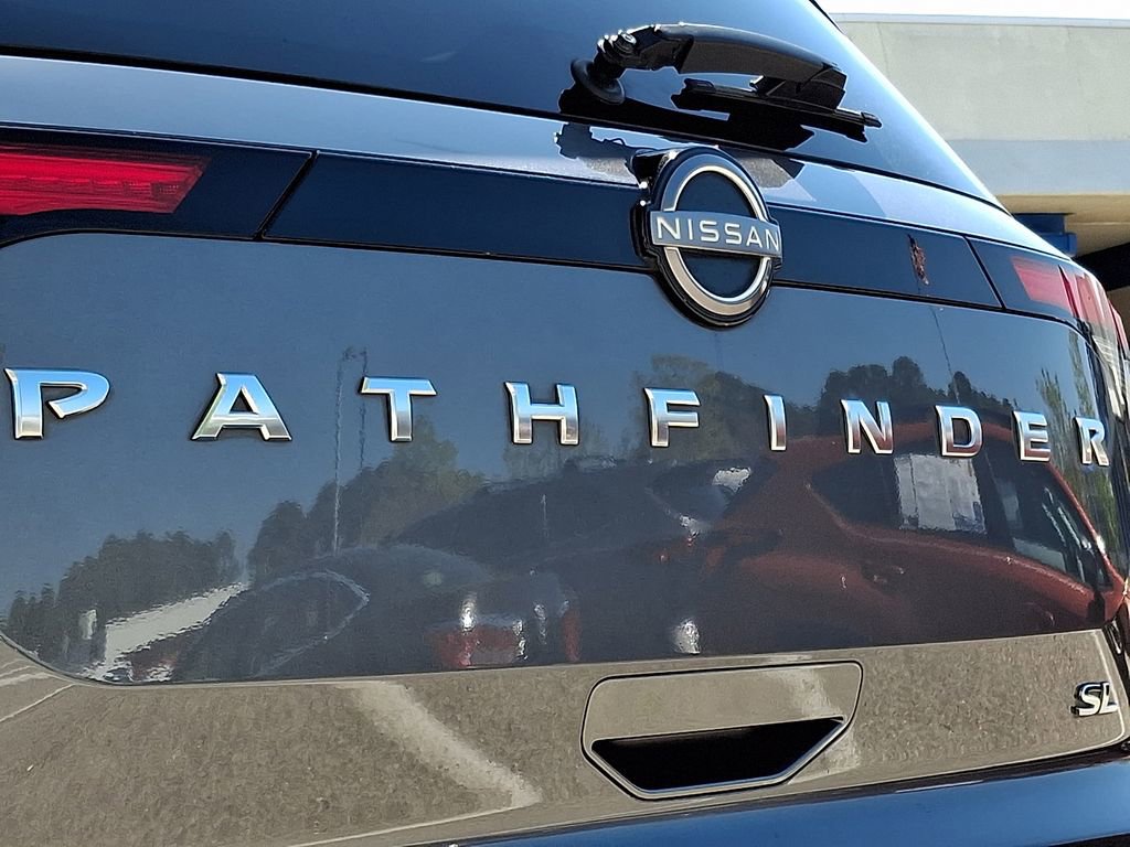 Used 2022 Nissan Pathfinder SL image 34