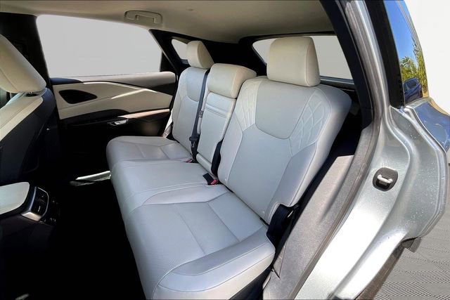 Used 2024 Lexus RX 350 Premium w/ Accessory Package (Z1) image 16