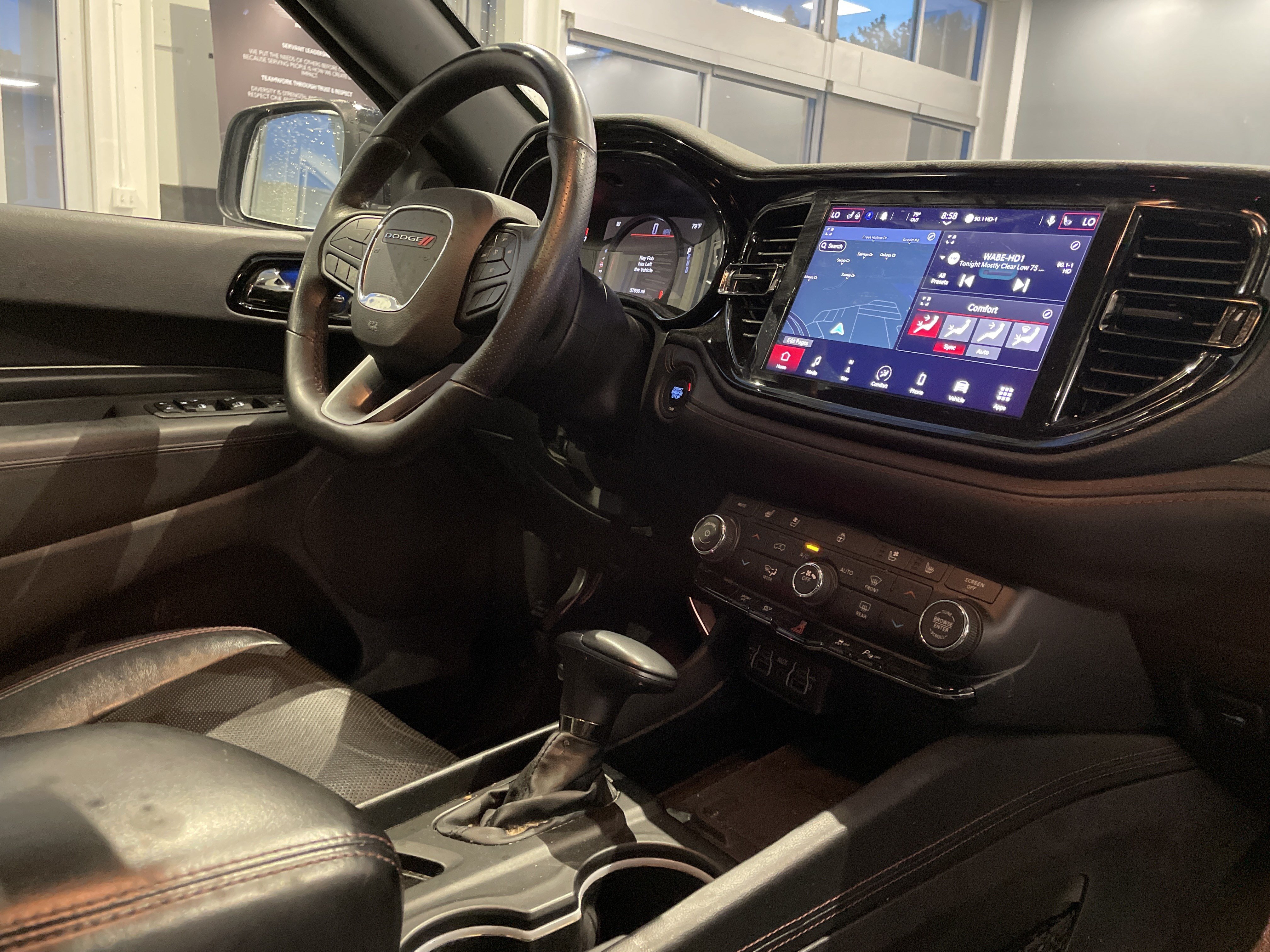 Used 2022 Dodge Durango R/T w/ Blacktop Package AWD/4WD image 31