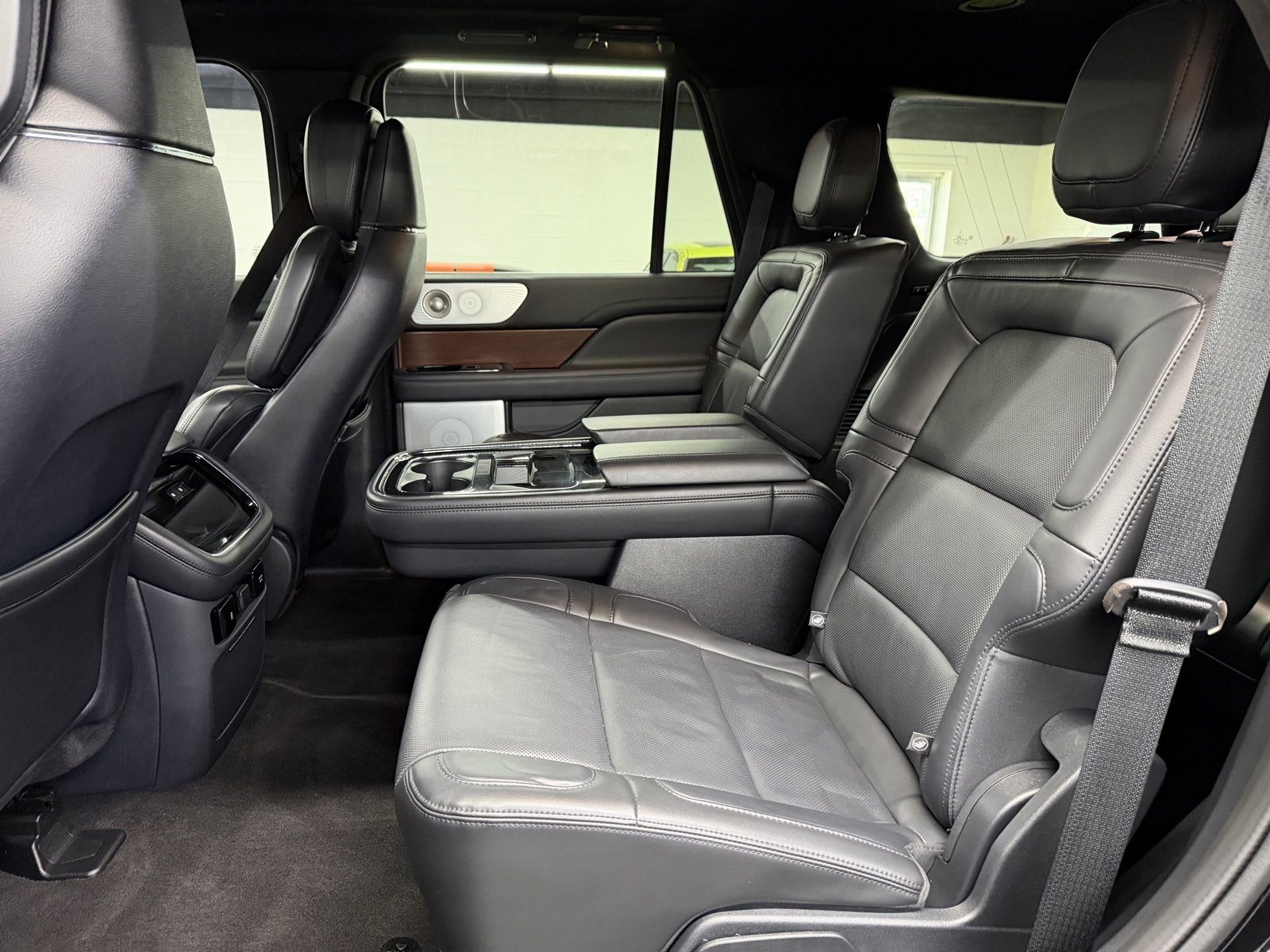 Used 2023 Lincoln Navigator Reserve image 22