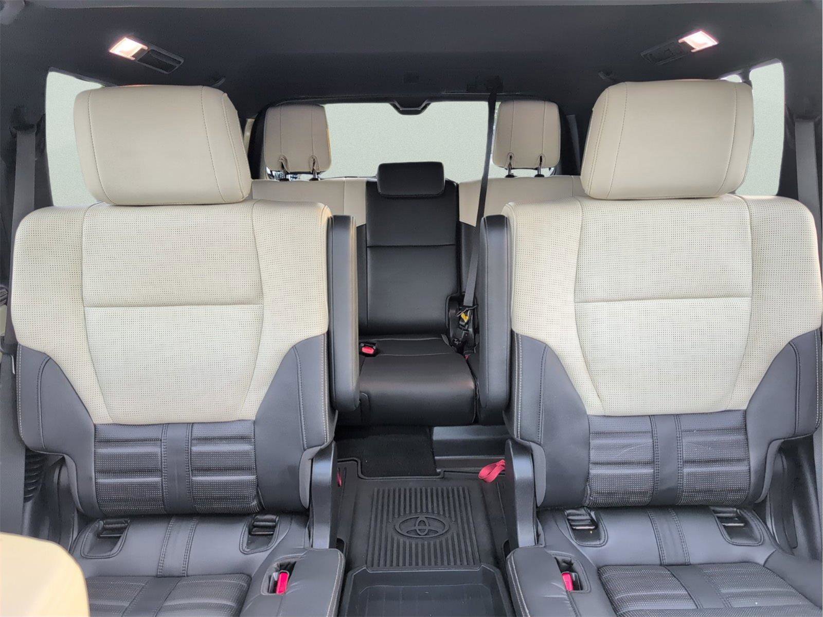 Used 2023 Toyota Sequoia Capstone image 29