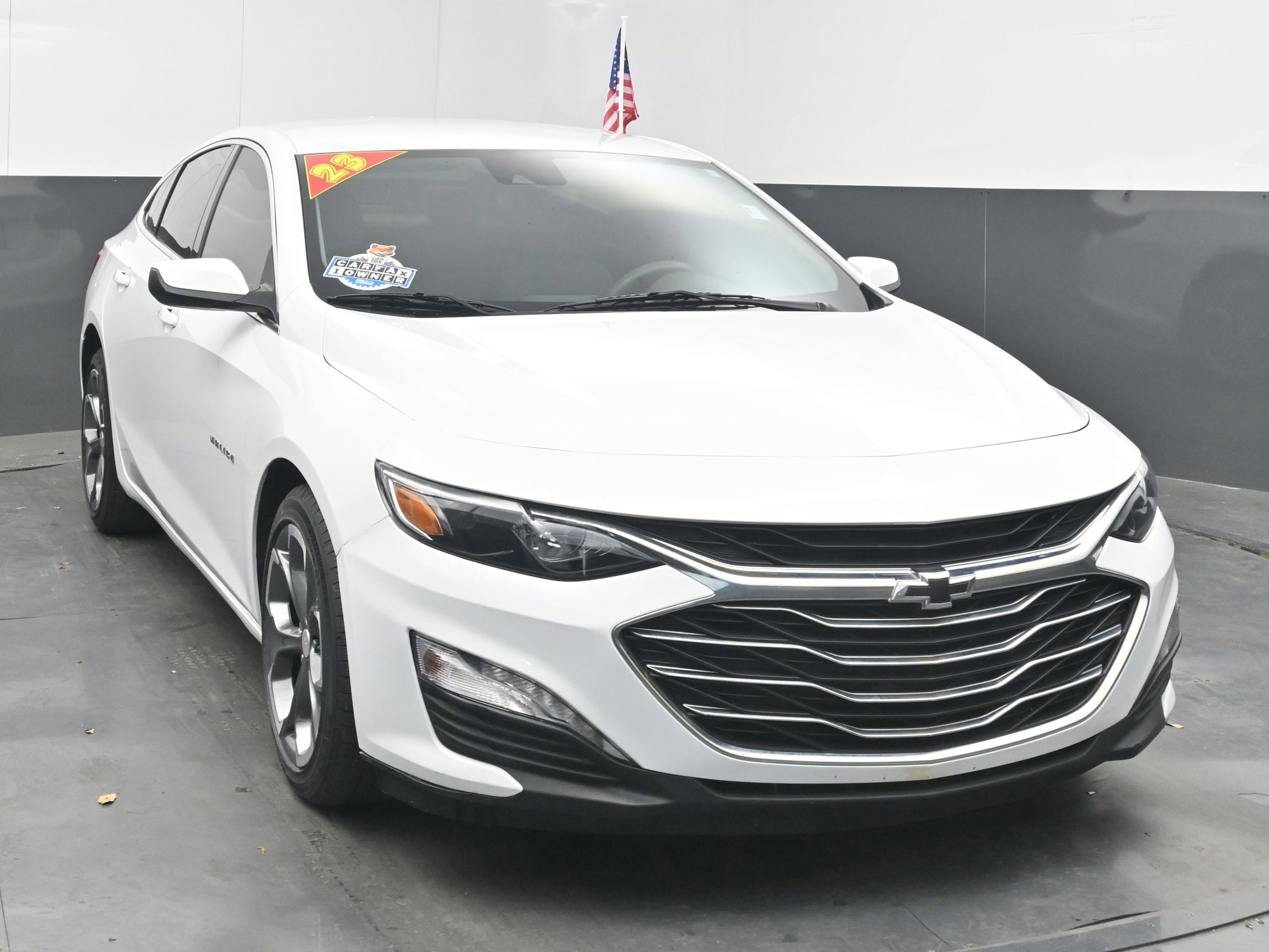 Used 2023 Chevrolet Malibu LT FWD image 3