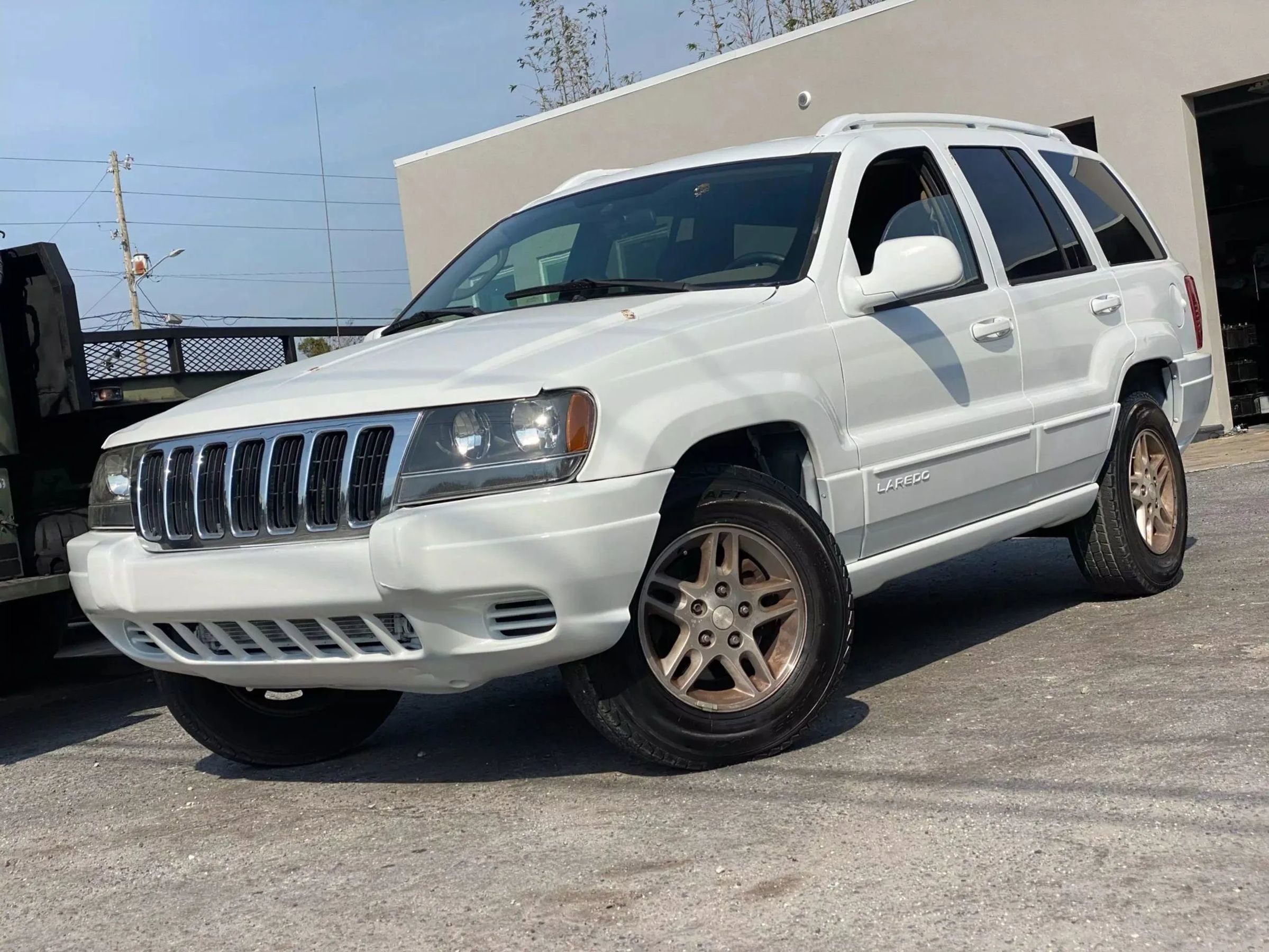 Used 2003 Jeep Grand Cherokee Laredo image 3