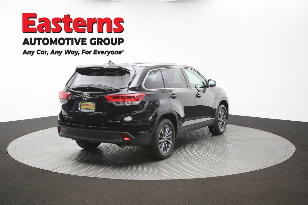 Used 2019 Toyota Highlander XLE AWD/4WD image 44