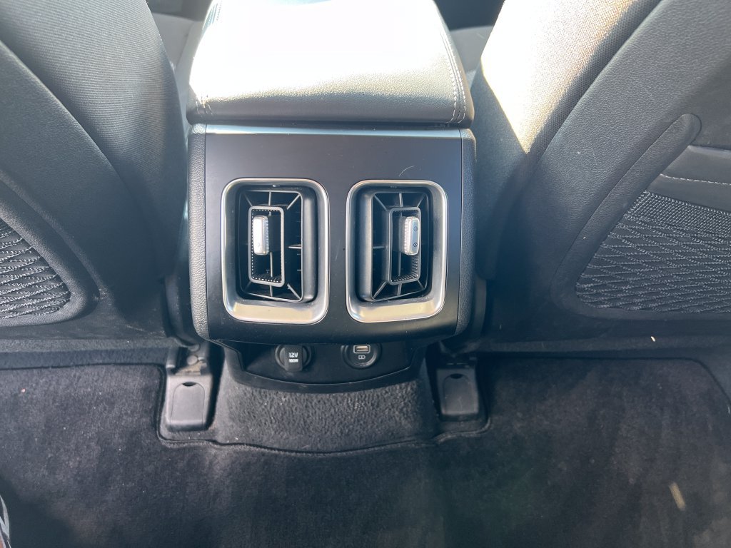 Certified 2023 Kia Sorento LX AWD/4WD image 16