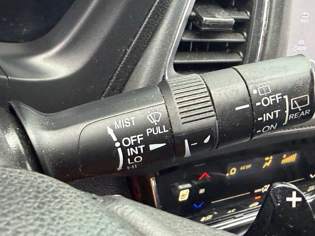 Used 2021 Honda HR-V EX-L image 32