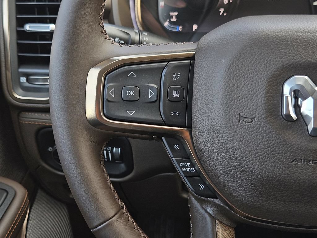 Used 2026 RAM 1500 Limited AWD/4WD image 19