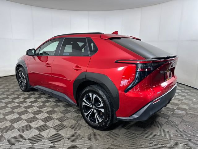 Used 2024 Toyota bZ4X XLE w/ Weather Package AWD/4WD image 5