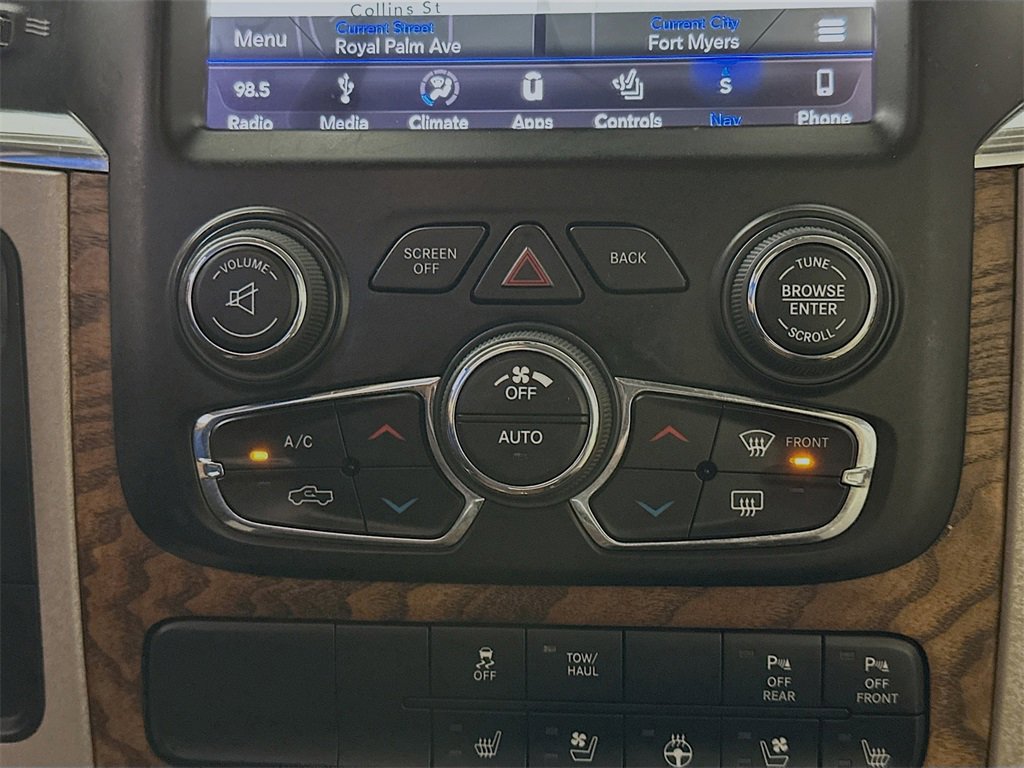 Used 2018 RAM 1500 Laramie Longhorn w/ Longhorn Southfork Package image 19