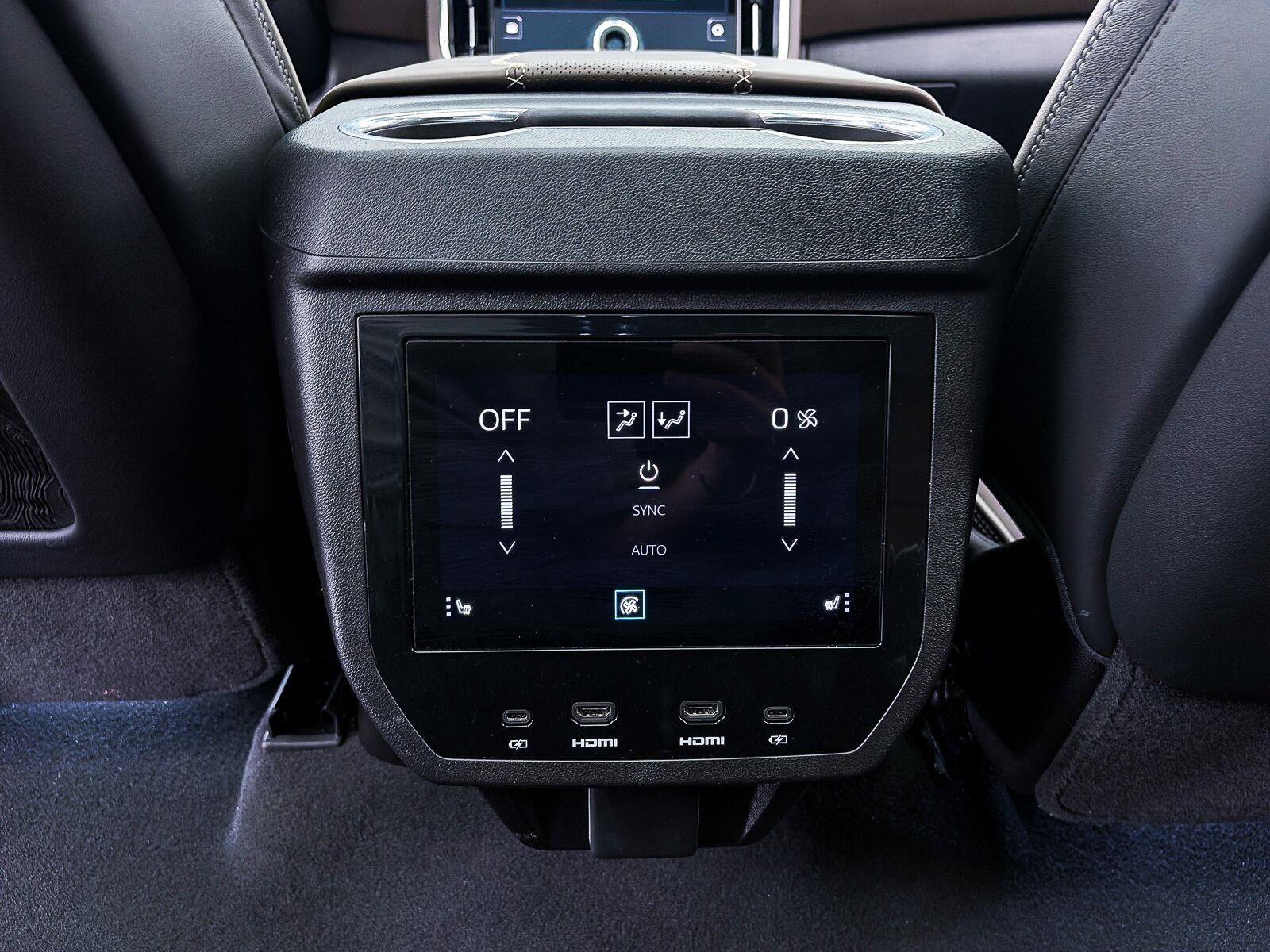 Used 2026 GMC Yukon Denali Ultimate AWD/4WD image 44
