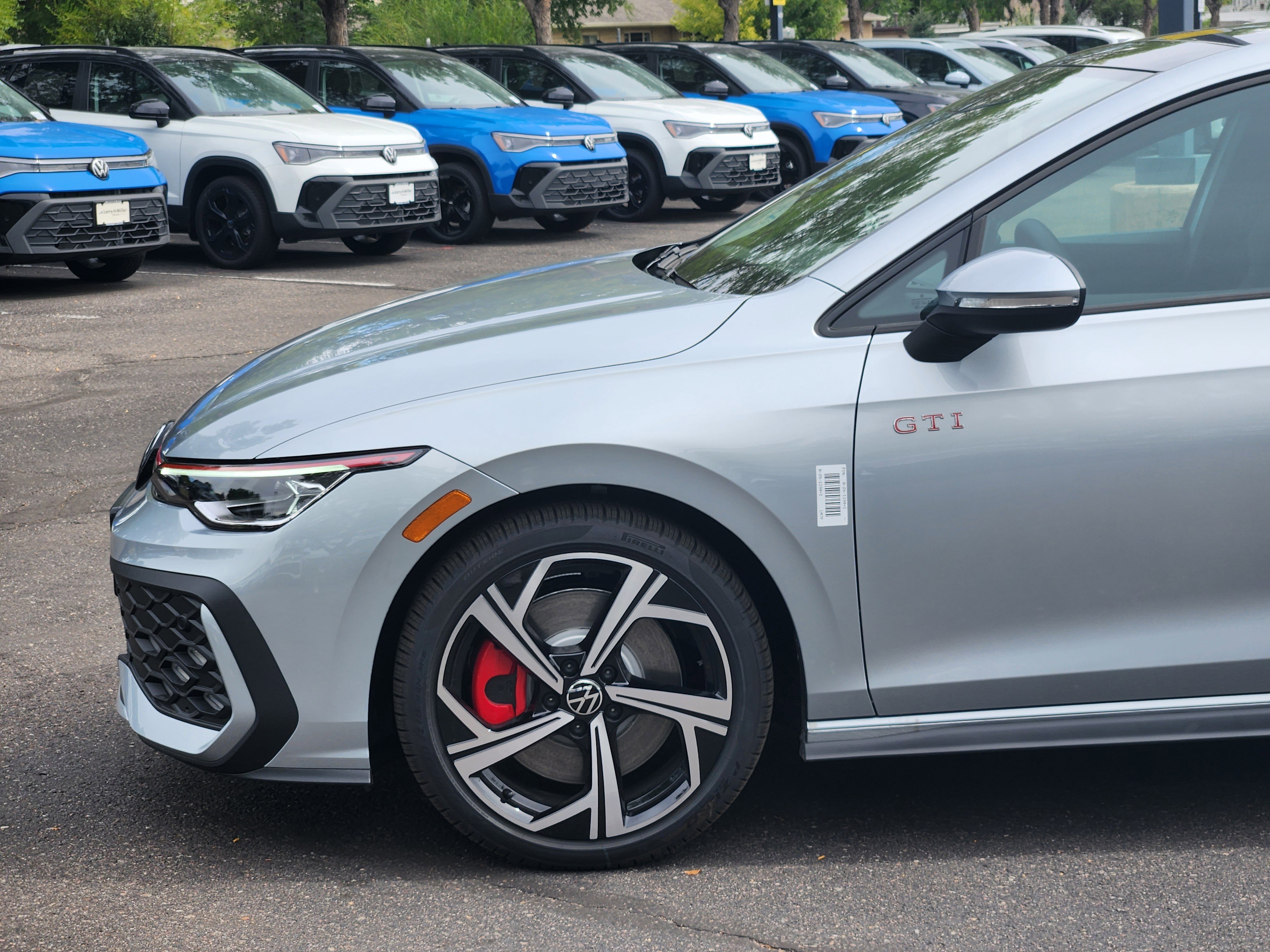 New 2025 Volkswagen Golf SE image 2