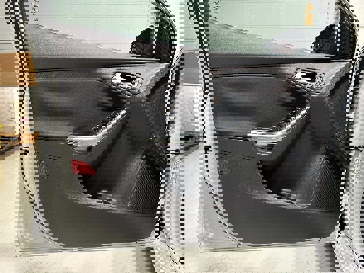 Used 2017 Ford Focus ST image 21