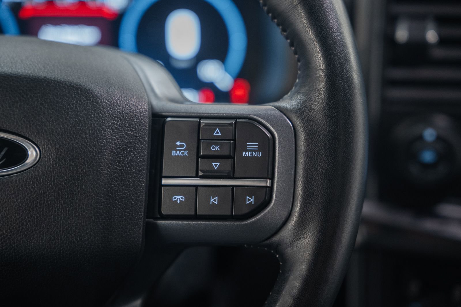 Used 2023 Ford F150 Lariat w/ Equipment Group 502A High image 30