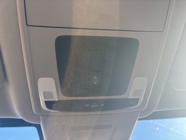 Used 2025 Honda CR-V EX-L image 33