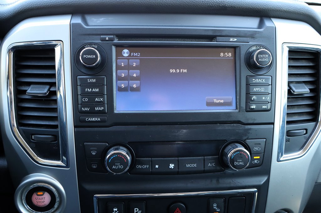 Used 2016 Nissan Titan PRO-4X AWD/4WD image 35