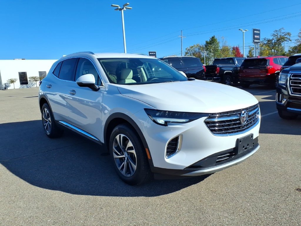 Used 2023 Buick Envision Essence AWD/4WD image 3