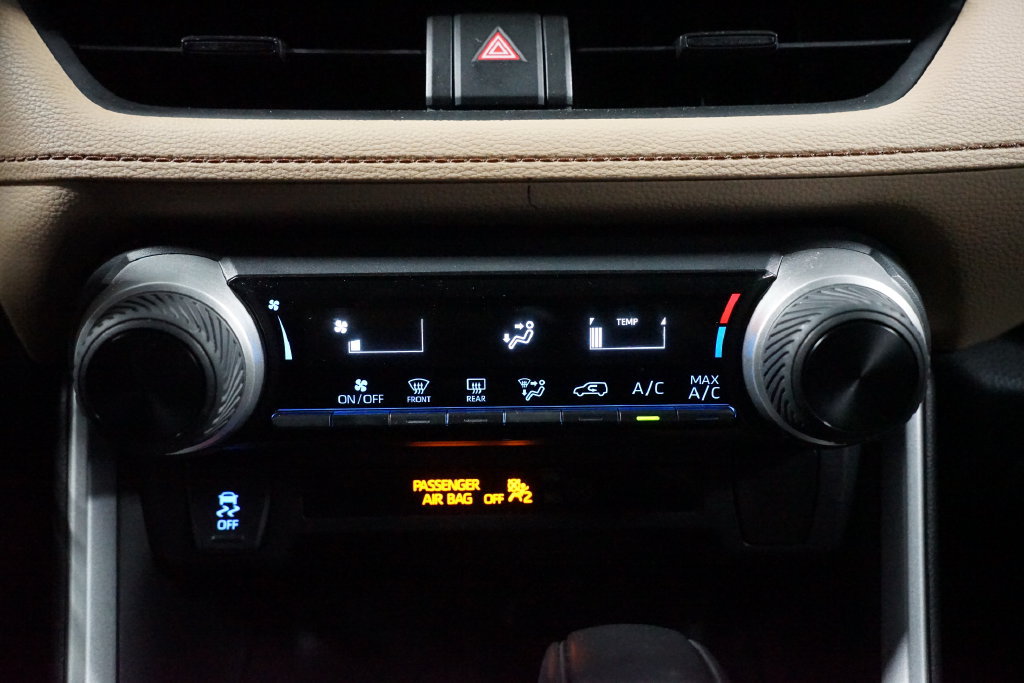 Certified 2020 Toyota RAV4 LE FWD image 19