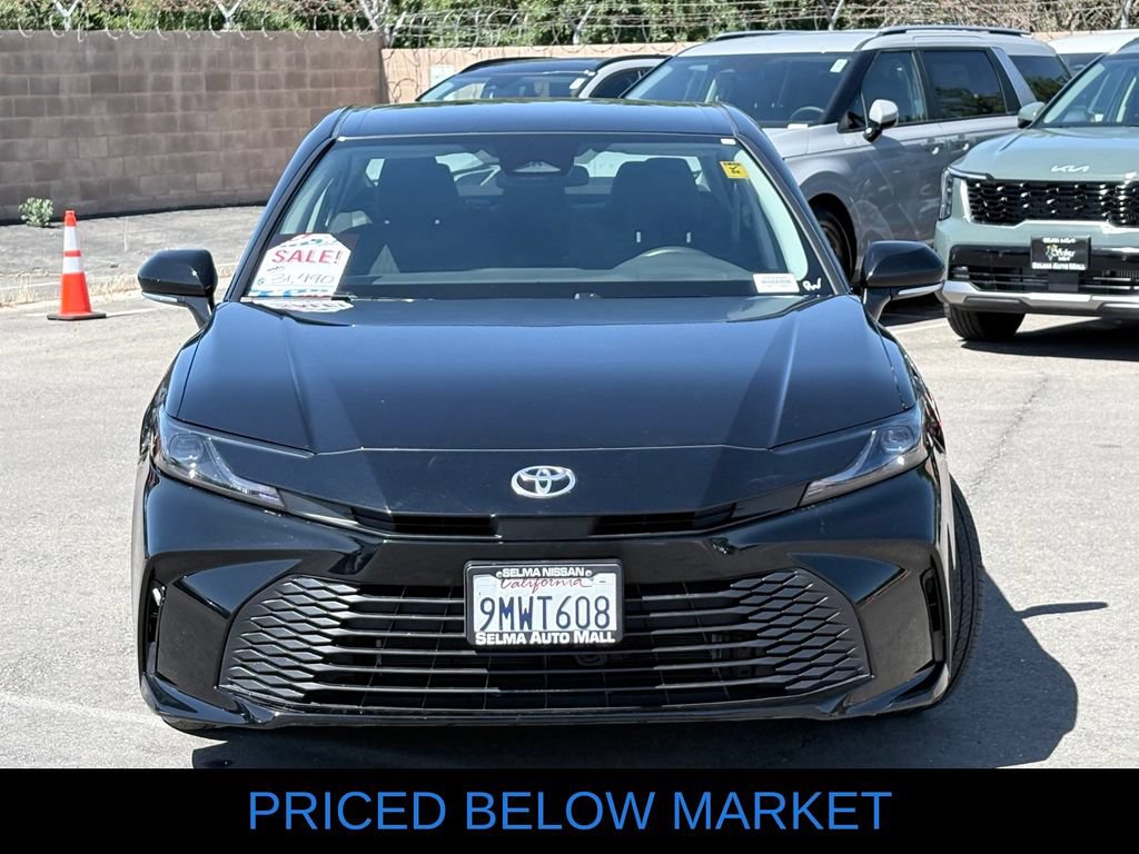 Used 2025 Toyota Camry LE FWD image 3