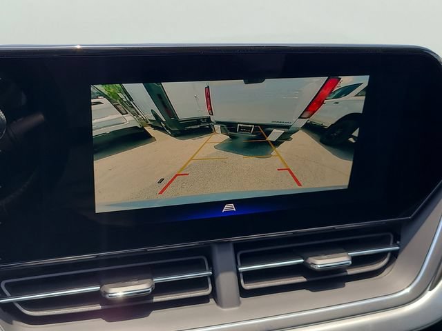 New 2026 Chevrolet Trax LT w/ Midnight Edition FWD image 31
