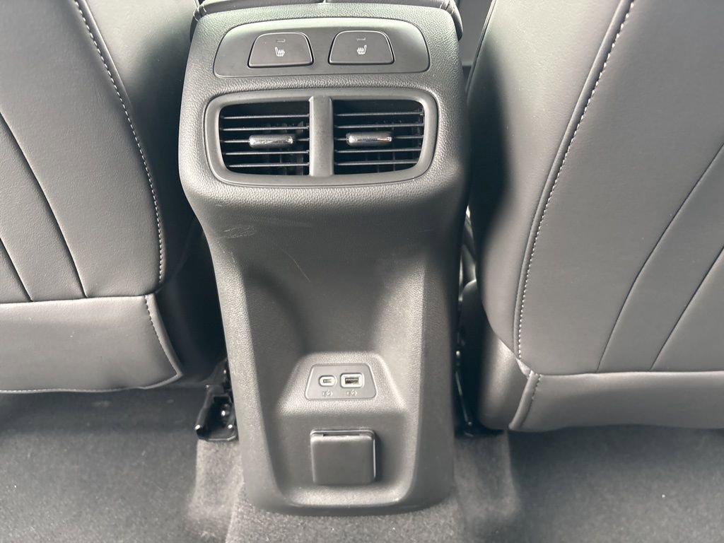 Used 2023 Buick Envision Avenir AWD/4WD image 30