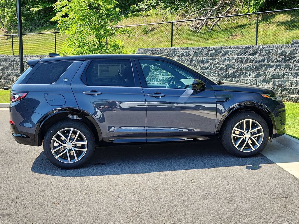 New 2026 Land Rover Discovery Sport Landmark AWD/4WD image 11