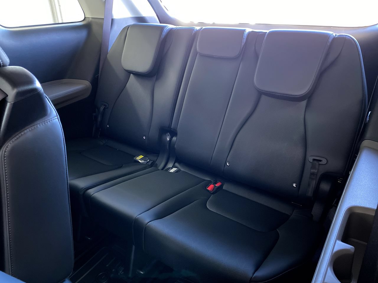 New 2027 Kia Carnival FWD image 35