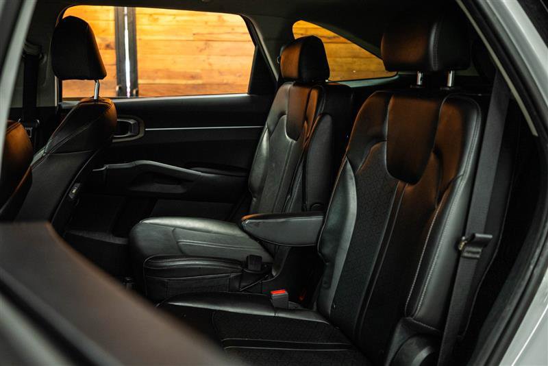 Used 2023 Kia Sorento X-Line EX image 11