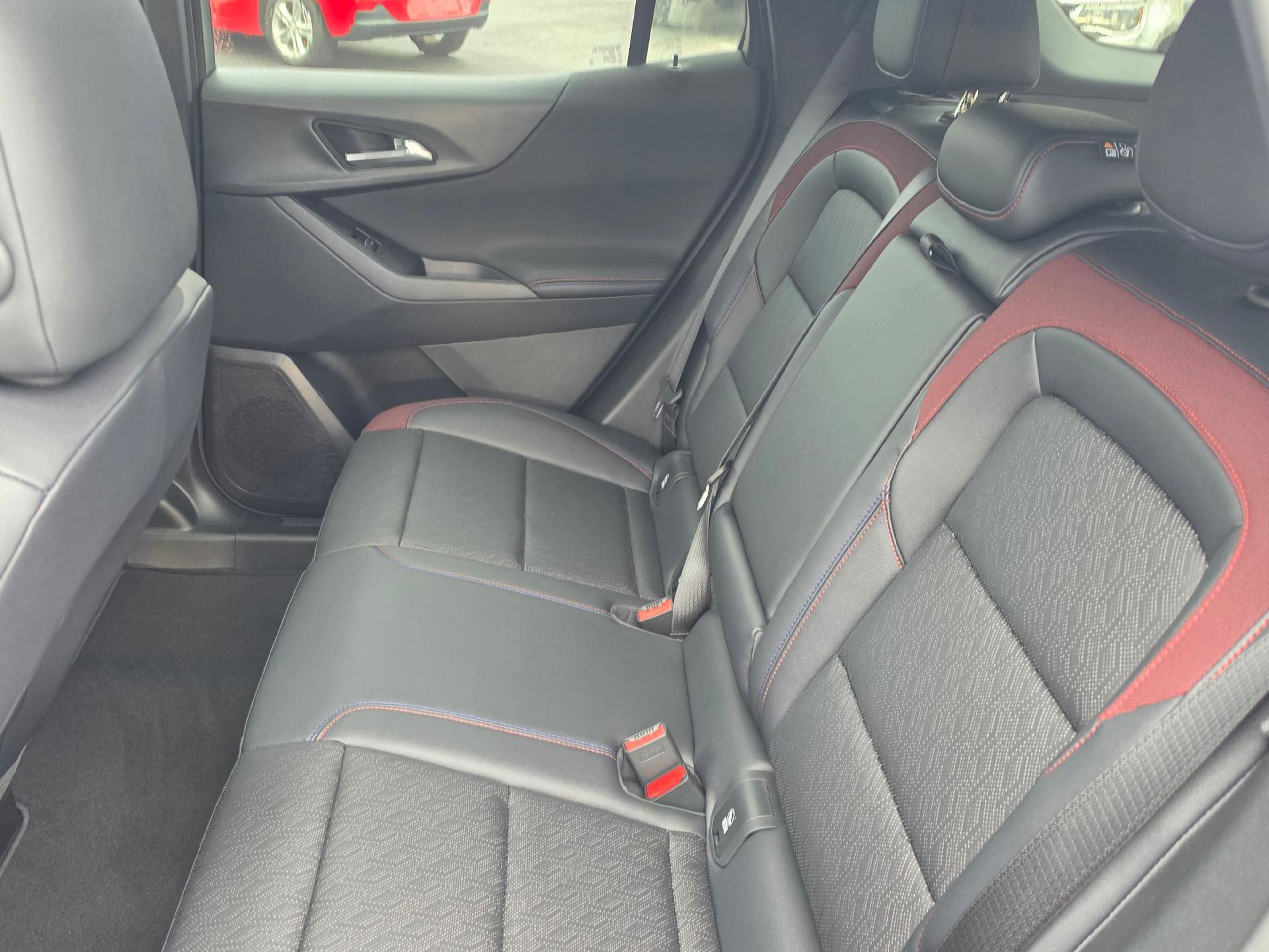 New 2026 Chevrolet Equinox RS FWD image 8