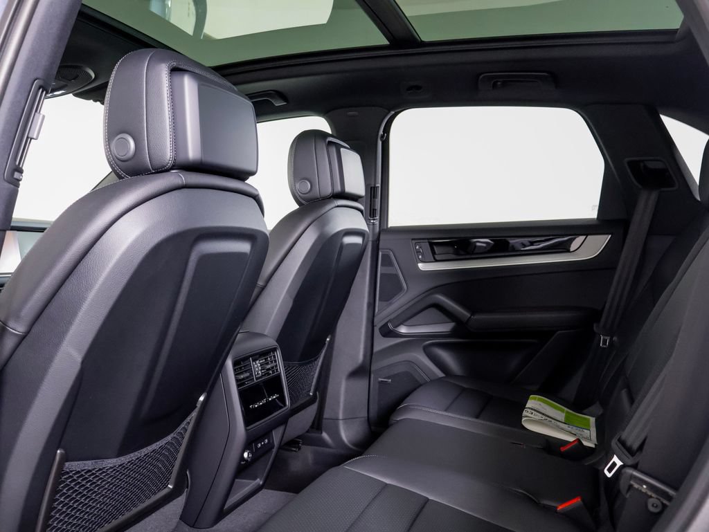 New 2026 Porsche Cayenne E-Hybrid AWD/4WD image 23