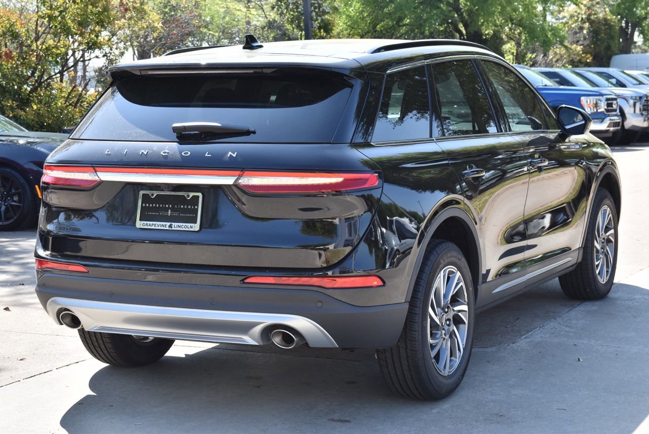 New 2026 Lincoln Corsair Premiere image 7