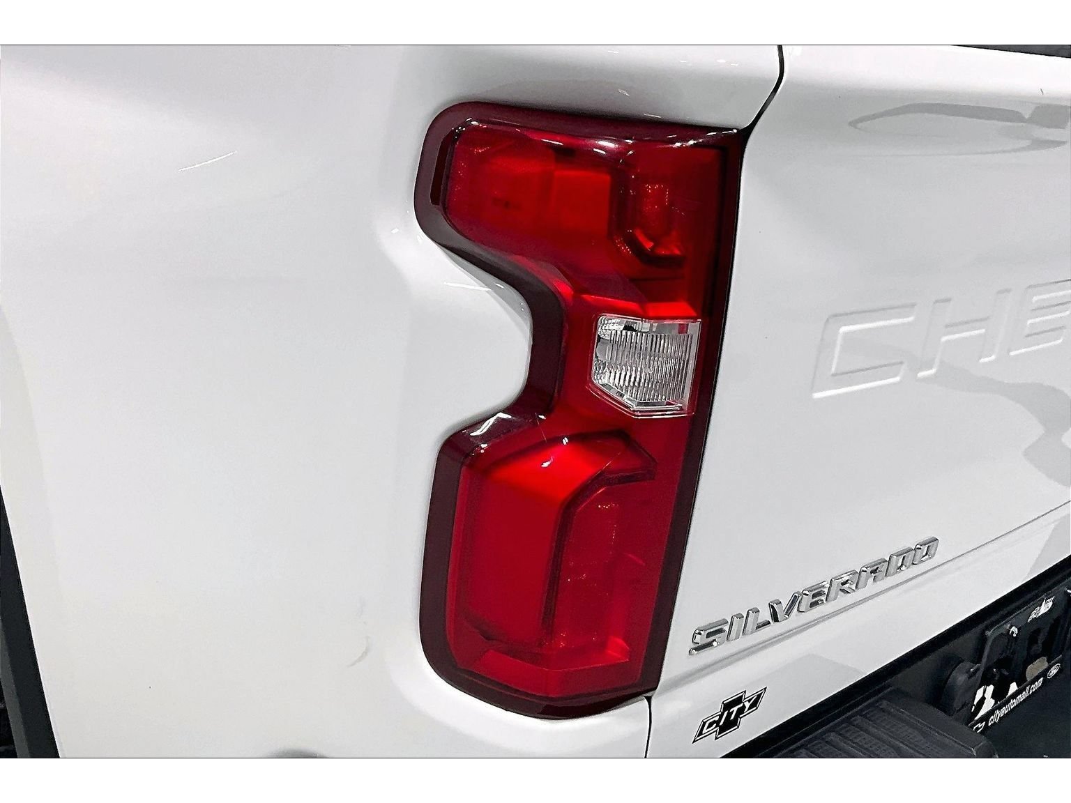 Used 2021 Chevrolet Silverado 2500 LTZ w/ LTZ Plus Package AWD/4WD image 37
