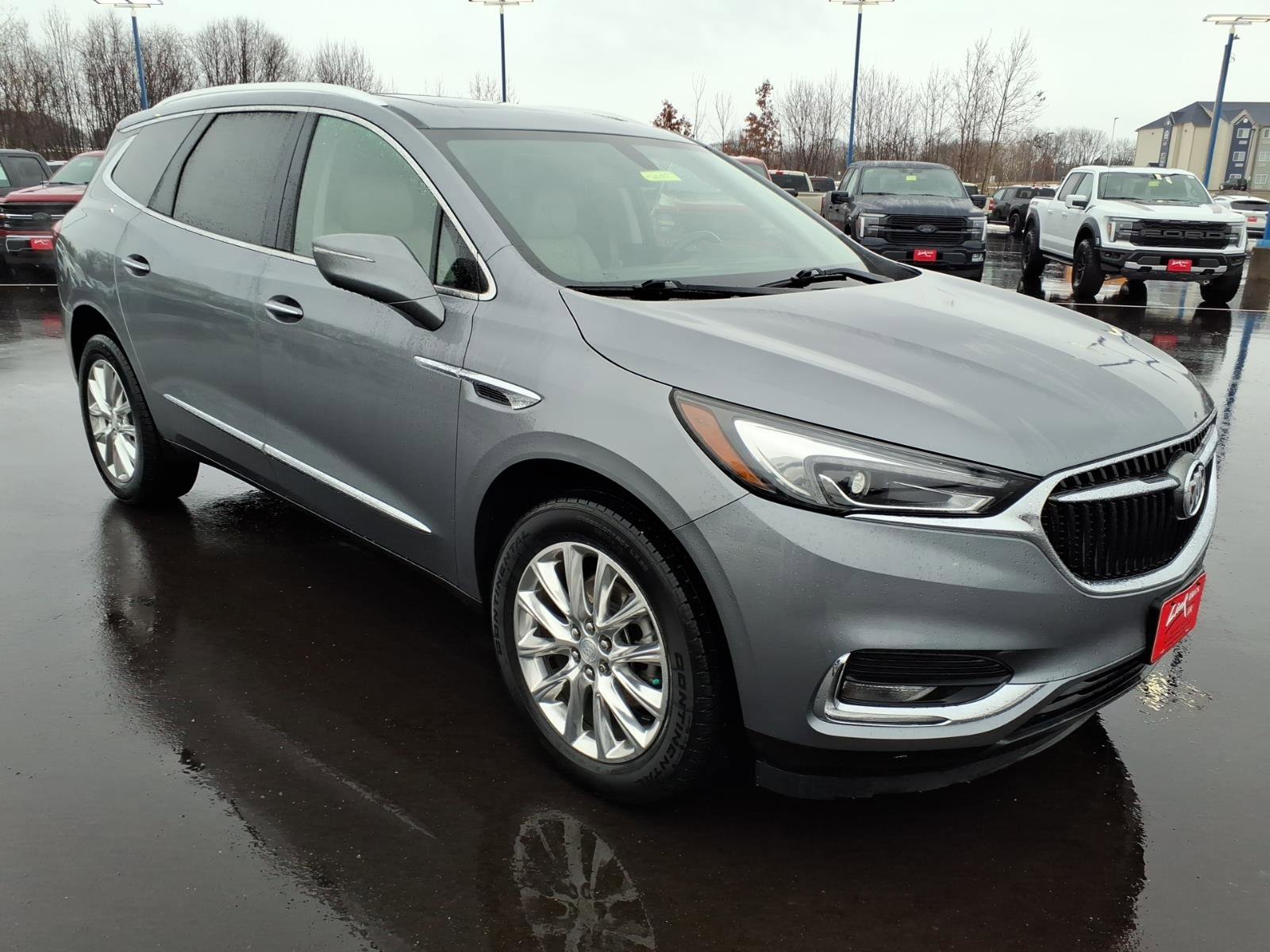Used 2021 Buick Enclave Essence w/ Sound and Sites Package image 8