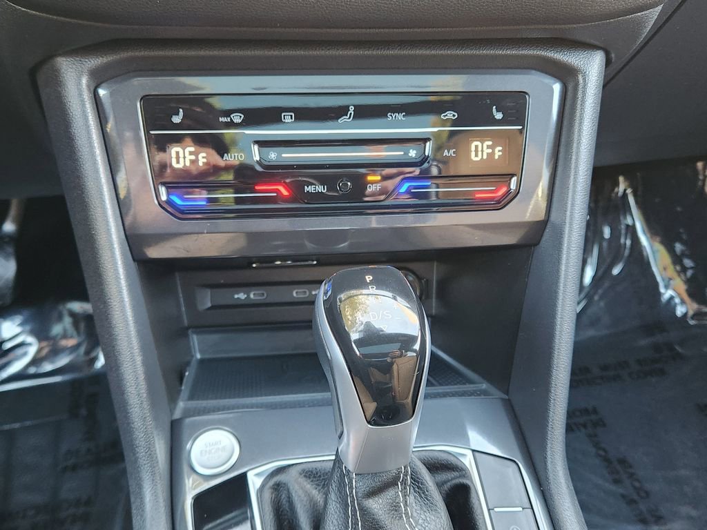 Certified 2024 Volkswagen Tiguan SE image 24