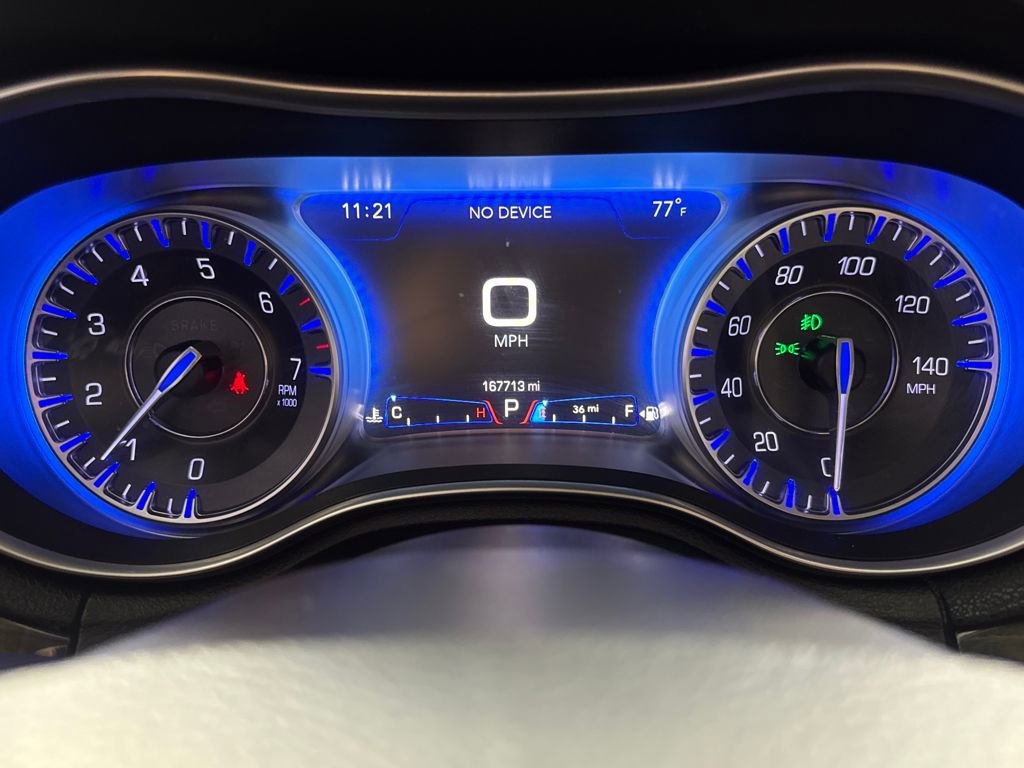 Used 2016 Chrysler 300 C image 13