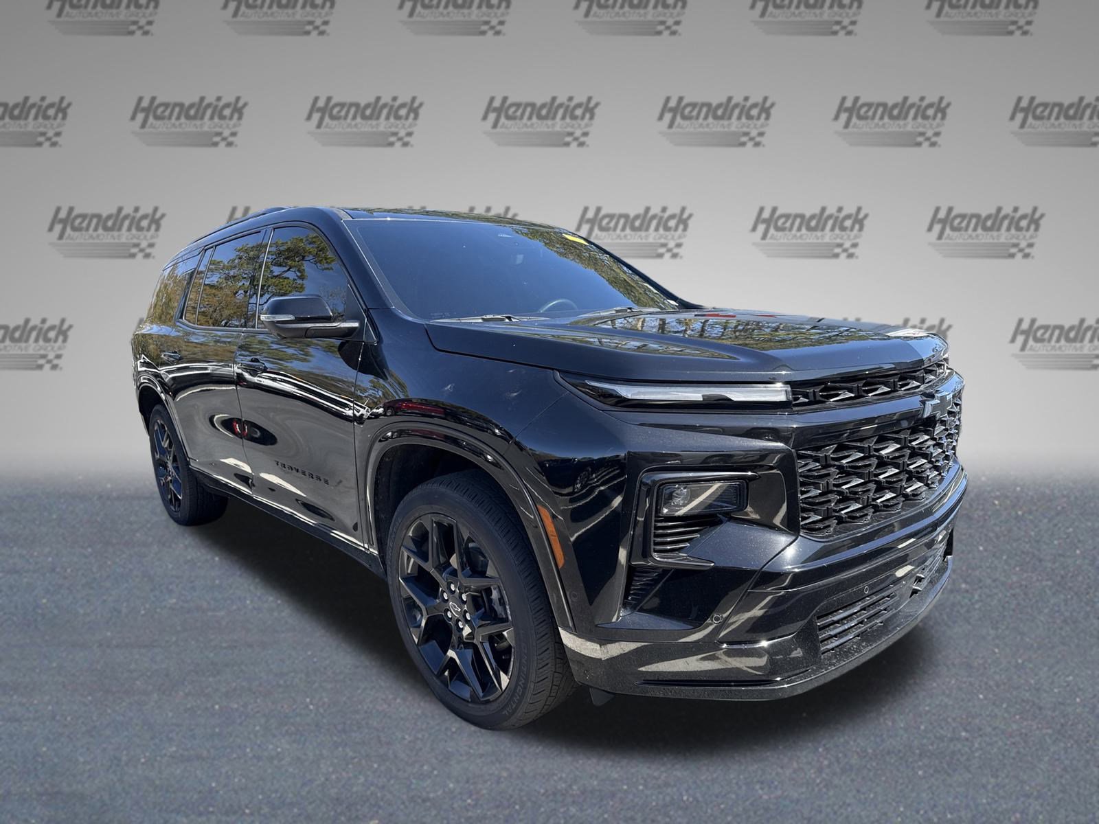 Certified 2024 Chevrolet Traverse RS image 2