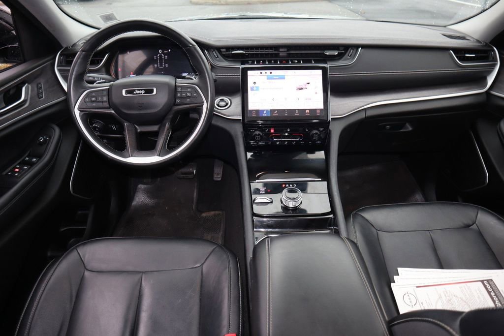 Used 2022 Jeep Grand Cherokee L Limited image 13