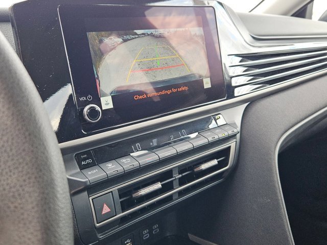 Used 2025 Toyota Camry LE image 18